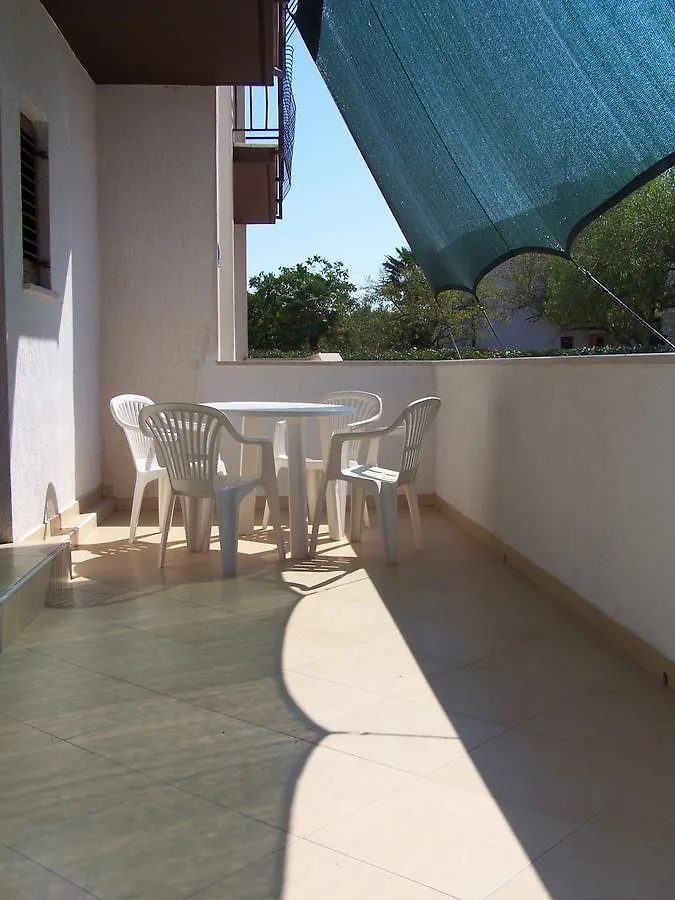 Apartments Ivan 1031 Fazana Croatia