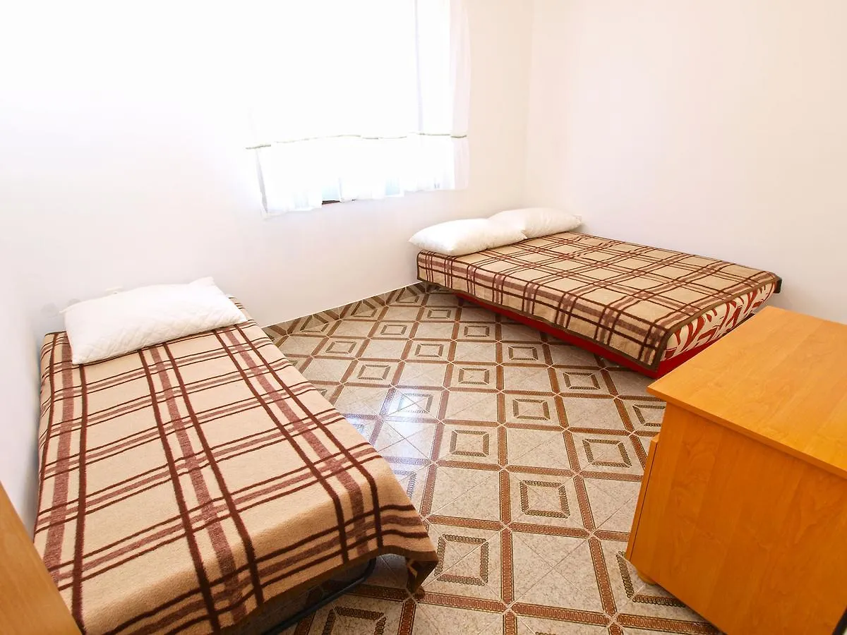 Apartments Ivan 1031 Fazana Croatia